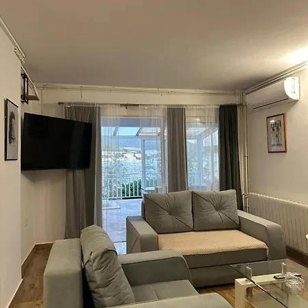Pitospora Apartament *